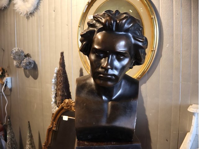 Buste beethoven op sokkel - afbeelding 2 van  7