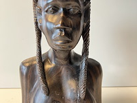 Buste meisje met vlechten - afbeelding 1 van  3