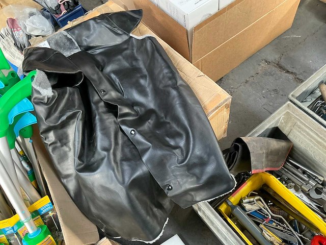 Buster partij bodywarmers/werkkledij (10x) - afbeelding 1 van  4