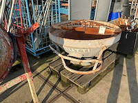 Butti. betonkubel - afbeelding 1 van  1