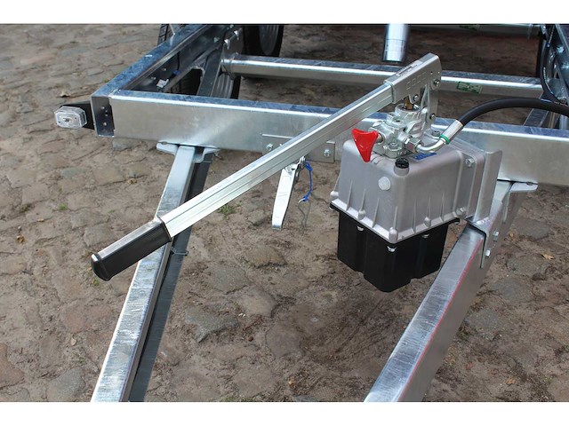 Bw trailers - 2026 - ongeremde handmatige kipper met loofnetten - afbeelding 3 van  17