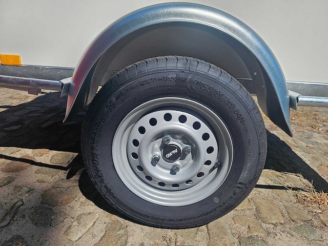 Bw trailers - 2026 - vakantie aanhangwagen / gesloten aanhangwagen met polyester dak - afbeelding 11 van  11