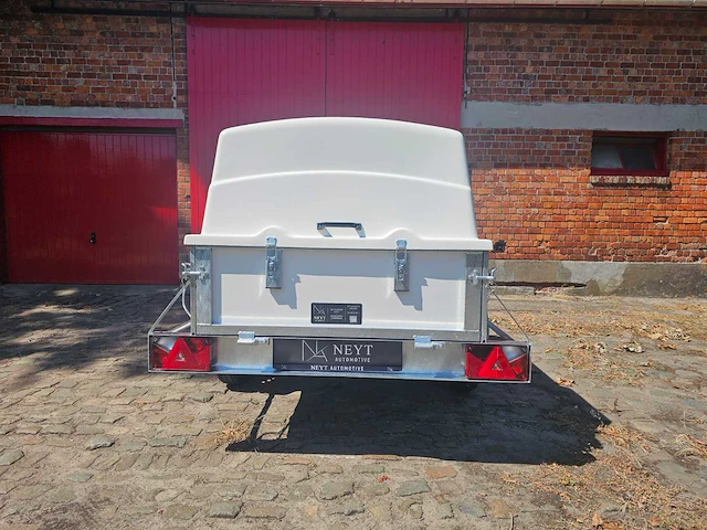 Bw trailers - 2026 - vakantie aanhangwagen / gesloten aanhangwagen met polyester dak - afbeelding 7 van  11