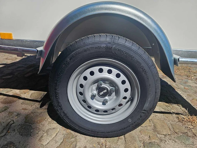 Bw trailers - 2026 - vakantie aanhangwagen / gesloten aanhangwagen met polyester dak - afbeelding 11 van  11