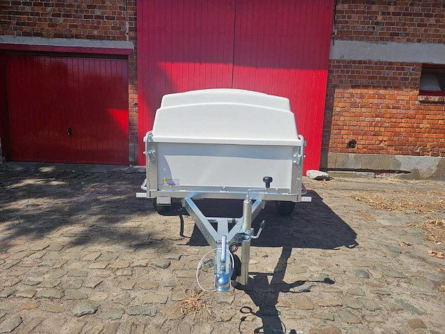 Bw trailers - 2026 - vakantie aanhangwagen / gesloten aanhangwagen met polyester dak - afbeelding 5 van  11