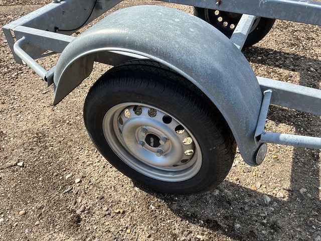Bw trailers b.v.b.a. trailer paneel carrier car trailer / reclame - afbeelding 12 van  12