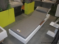 Byron ligbed (zonder kussen) | cadzand luxe kussen voor ligbed inclusief hoofdsteun - dikte 8cm - afbeelding 1 van  2