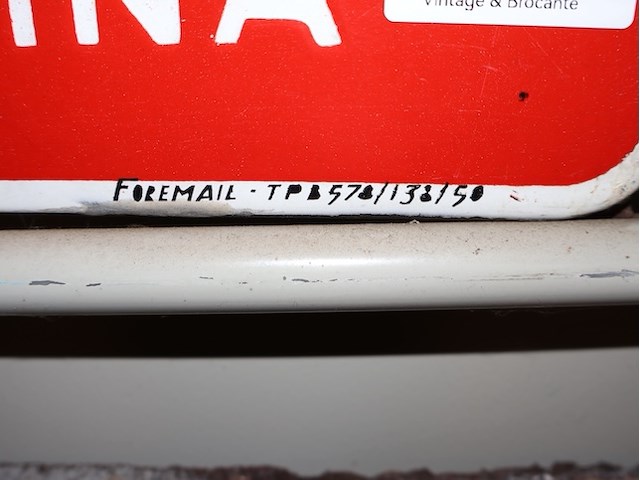 Byrrh emaille - afbeelding 4 van  4