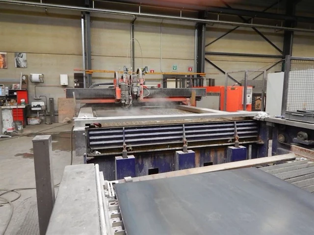 Bystronic byjet 4022 cnc-water jet snijmachine - afbeelding 10 van  16