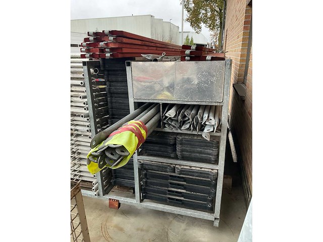 Ca. 135m2 bouwstelling - afbeelding 11 van  13