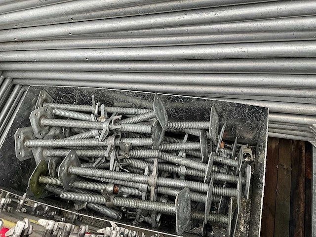 Ca. 135m2 bouwstelling - afbeelding 2 van  13