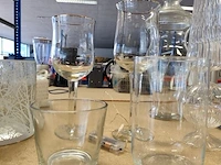 Ca. 18 diverse sierstukken en vazen uit glas - afbeelding 4 van  8