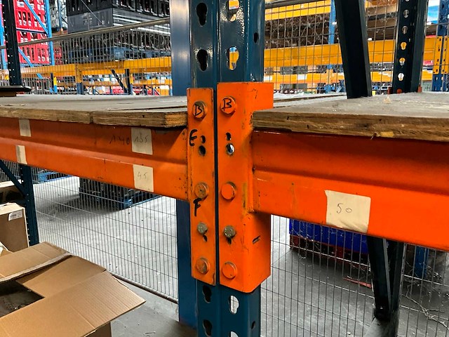 Ca. 24m diverse magazijnstellingen - afbeelding 5 van  5