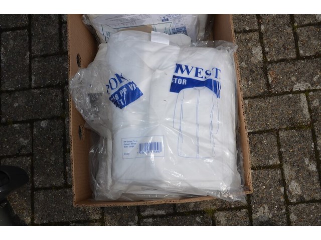 Ca. 33 wegwerp overalls en vesten - afbeelding 3 van  7