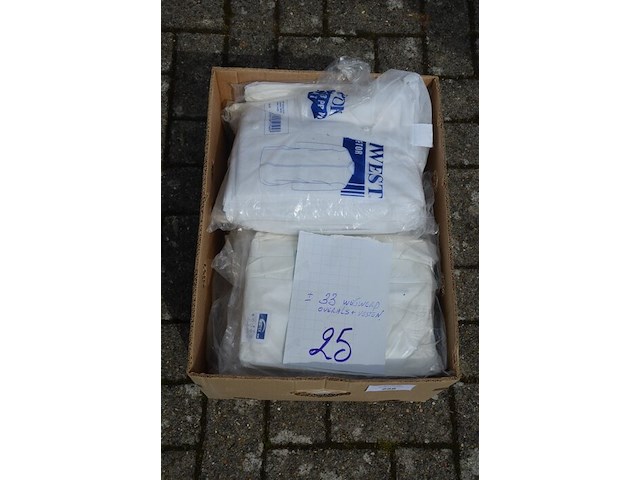 Ca. 33 wegwerp overalls en vesten - afbeelding 4 van  7