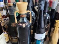 Ca. 49 diverse wijn- en drankflessen - afbeelding 7 van  11