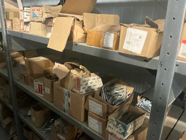 Ca 5 lm magazijnstelling zonder inhoud - afbeelding 13 van  16