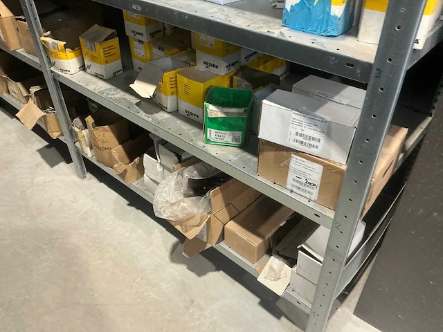 Ca 5 lm magazijnstelling zonder inhoud - afbeelding 11 van  18
