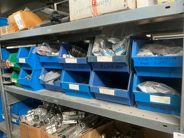 Ca 5 lm magazijnstelling zonder inhoud - afbeelding 15 van  20