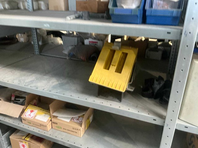 Ca 5 lm magazijnstelling zonder inhoud - afbeelding 4 van  15