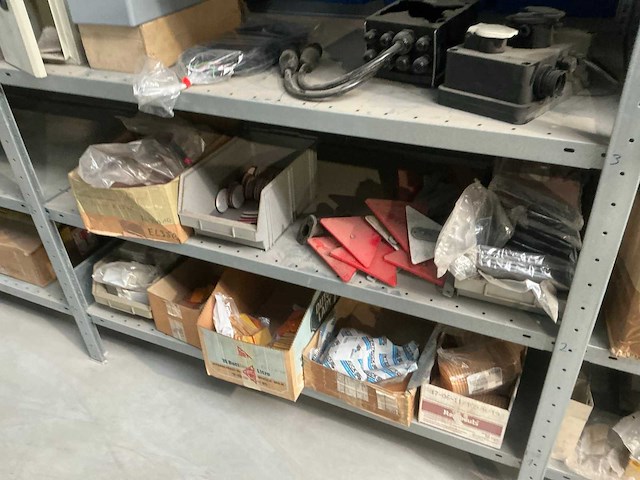 Ca 5 lm magazijnstelling zonder inhoud - afbeelding 12 van  15