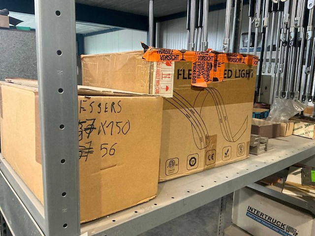 Ca 5 lm magazijnstelling zonder inhoud - afbeelding 9 van  15