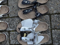 Ca. 50 paar dames sandalen in diverse maten en kleuren - afbeelding 4 van  5