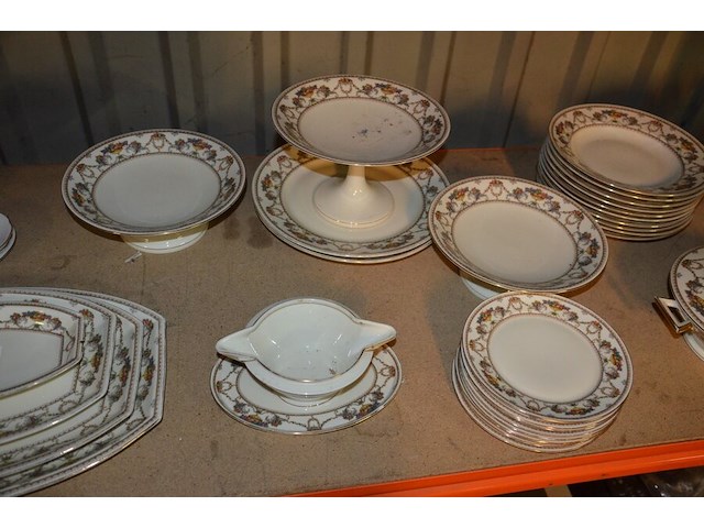Ca. 50 stuks porselein - afbeelding 2 van  7