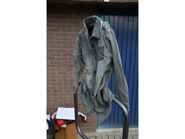 Ca. 50 t-shirts kind in diverse maten (nieuw) - afbeelding 2 van  6