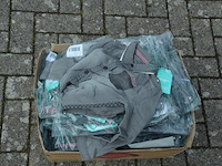 Ca. 50 t-shirts kind in diverse maten (nieuw) - afbeelding 4 van  6
