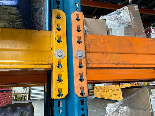 Ca. 52m nedcon palletstelling - afbeelding 7 van  14