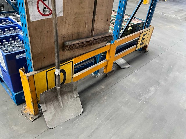 Ca. 54m provost palletstelling - afbeelding 6 van  11