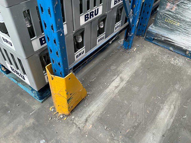 Ca. 54m provost palletstelling - afbeelding 8 van  11