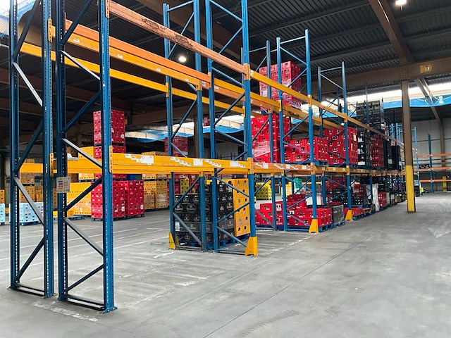 Ca. 67m nedcon palletstelling - afbeelding 6 van  12