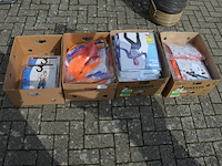 Ca. 82 stuks verkleedkleding
