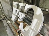 C&a lichtreclame - afbeelding 1 van  3