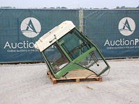 Cabine voor smalspoor tractor fendt 260/270 - afbeelding 1 van  1