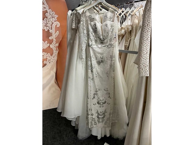 Cabotine bruidsjurken (32x) - afbeelding 24 van  65