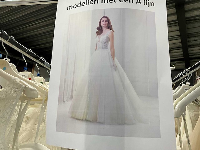 Cabotine bruidsjurken (32x) - afbeelding 62 van  65