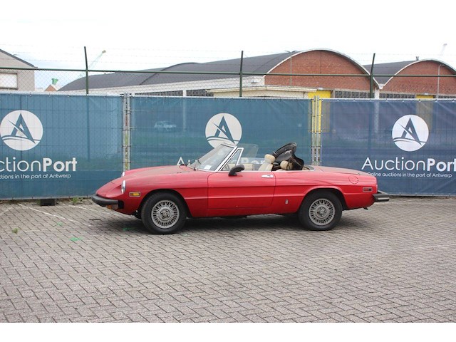 Cabriolet alfa romeo spider benzine - afbeelding 1 van  1