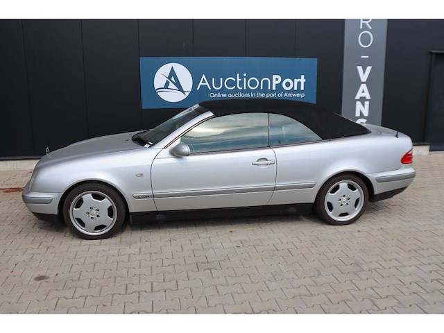 Cabriolet mercedes-benz clk 200 benzine (marge) - afbeelding 1 van  1
