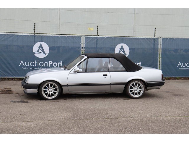 Cabriolet opel ascona-c benzine 1985 - afbeelding 1 van  1