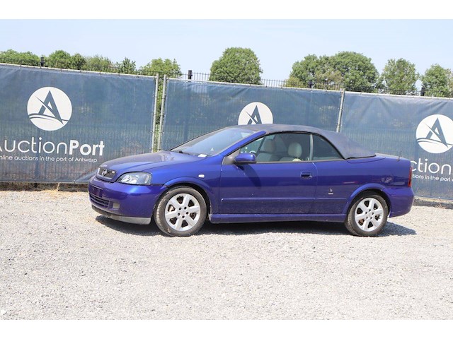 Cabriolet opel astra cabrio 2.2 dti ecotec diesel 125pk - afbeelding 1 van  1