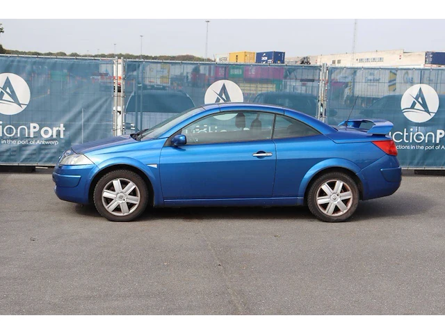 Cabriolet renault megane benzine 113pk 2004 (marge) - afbeelding 1 van  1