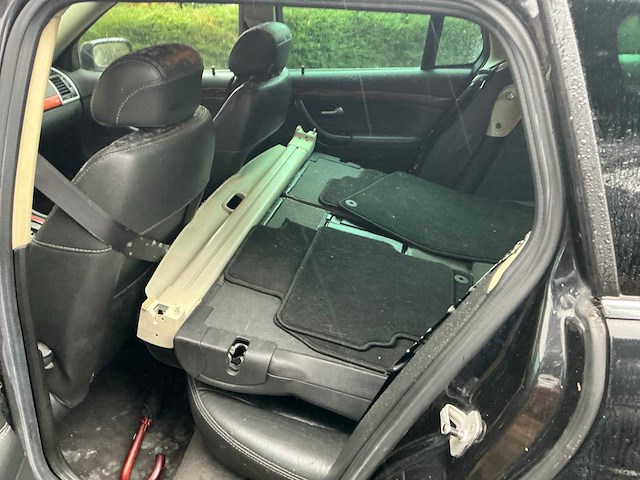 Cadillac bls personenauto - afbeelding 9 van  9