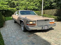 Cadillac coupe de ville oldtimer - afbeelding 37 van  39