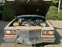 Cadillac coupe de ville oldtimer - afbeelding 20 van  39