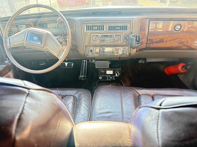 Cadillac fleetwood oldtimer - afbeelding 2 van  11