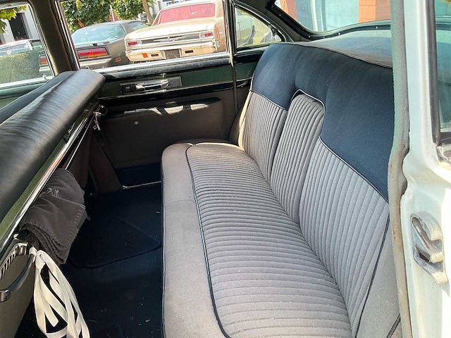 Cadillac fleetwood oldtimer - afbeelding 5 van  26