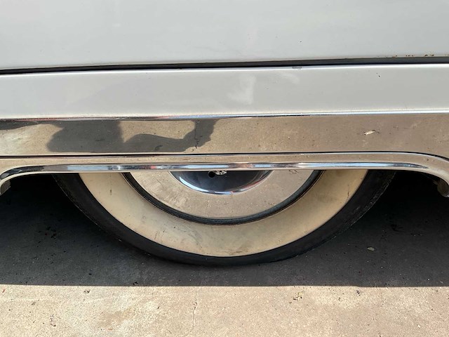 Cadillac fleetwood oldtimer - afbeelding 13 van  26